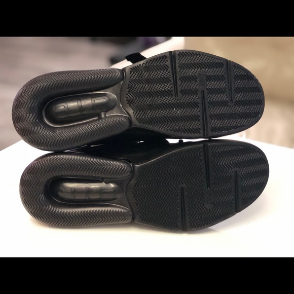 🛑SOLD🛑Nike Airmax 270 Triple Black AH6772-010 - Picture 8 of 8